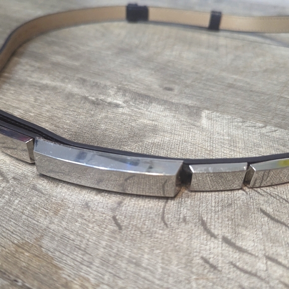 The Limited Black leather adjustable belt size small/medium silver tone buckle - Picture 1 of 12